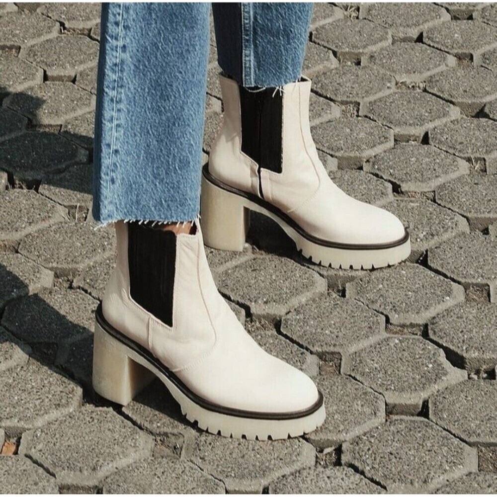 Free People Womens Chelsea Boots US 7 Cream Lug Sole Block Heel Streetwear